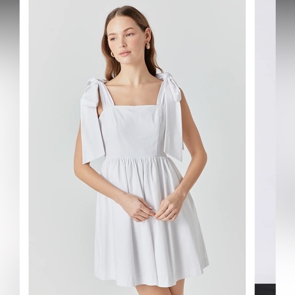 Endless Rose Dresses & Skirts - Endless Rose BOWED SQUARE NECKLINE BABY DOLL MINI size medium